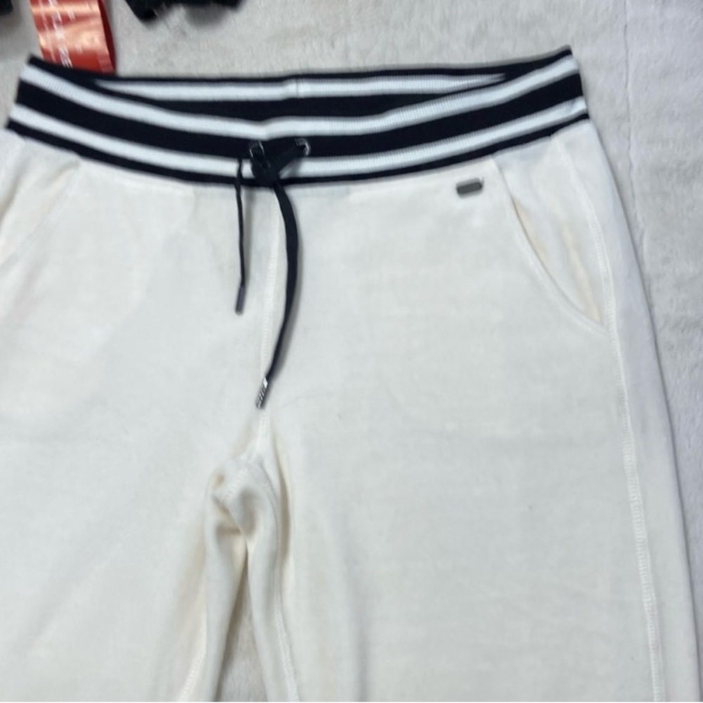 DKNY WINTER WHITE JOGGERS - Picture 5 of 10